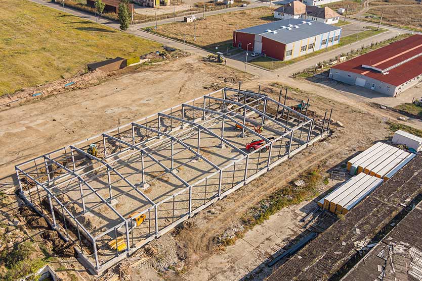 Construction-de-bâtiment-logistique-métallique